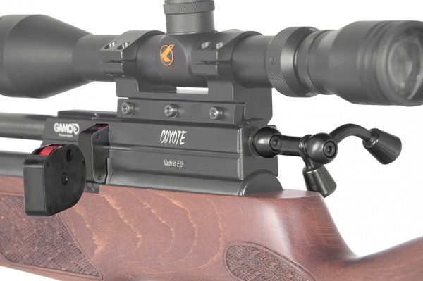 Gamo Gamo Coyote 5,5 mm PCP buks + pomp Gamo Gamo Coyote 5,5 mm PCP buks + pomp