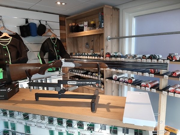 Antoni Zoli Antoni Zoli Kaliber 16 hagelgeweer Antoni Zoli Antoni Zoli Kaliber 16 hagelgeweer