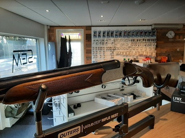 Antoni Zoli Antoni Zoli Kaliber 16 hagelgeweer Antoni Zoli Antoni Zoli Kaliber 16 hagelgeweer