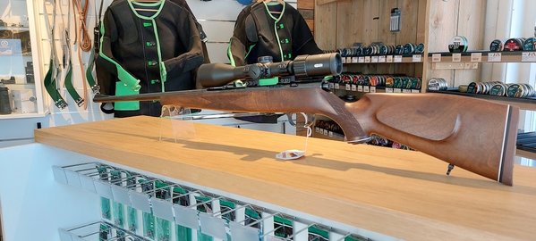 Weihrauch Weihrauch HW 60 J .22LR + Meopta MeoSport R 3-15x50 + Pard NV007