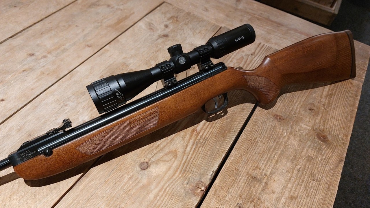 Weihrauch HW 50 S + Hawke scope 3-9x40 - Occasion