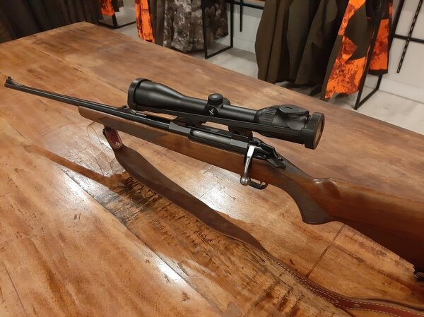 Tikka Tikka M690 7x64 Linkshandig Kogelgeweer - Occasion