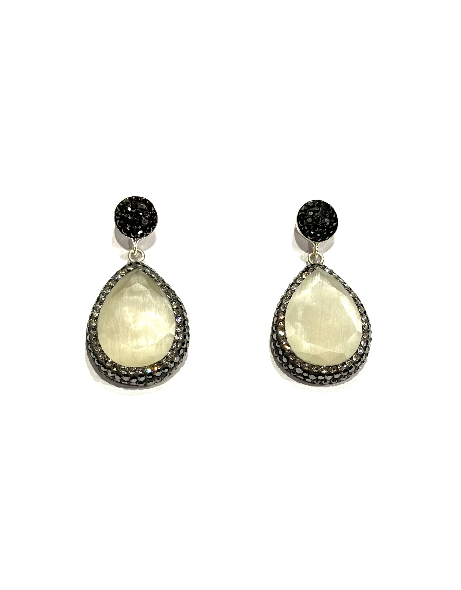 Sarah Lou Earrings - white