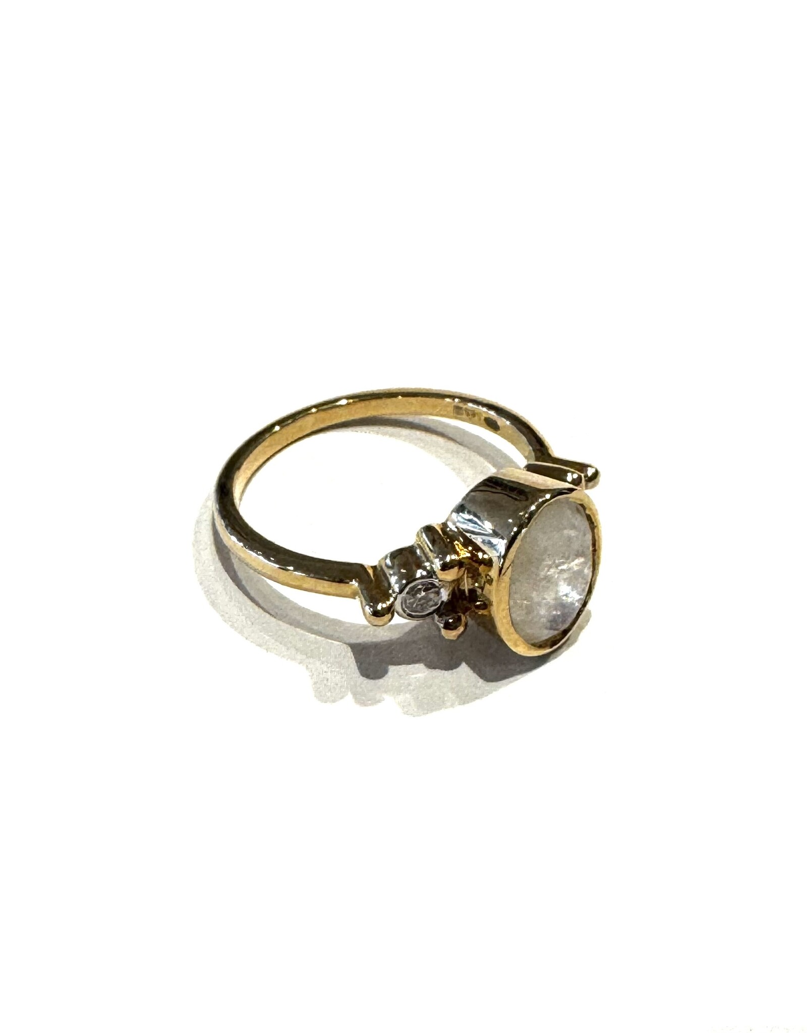 Bo Gold Ring - Gold - Moonstone - Diamond