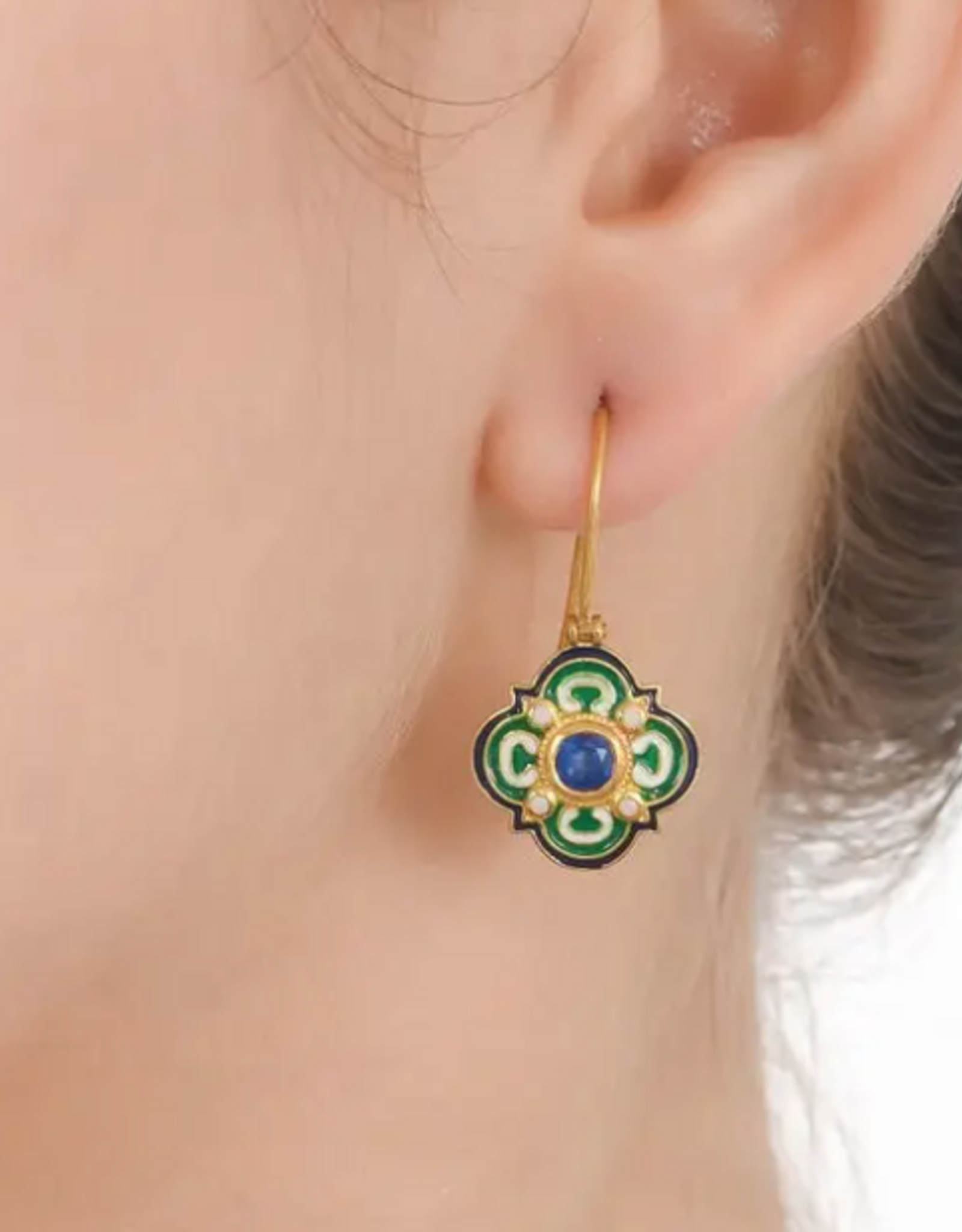 Misteerious Earrings