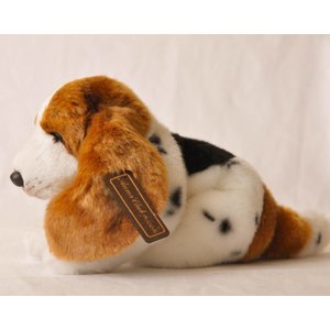 Anna Plush Basset puppy