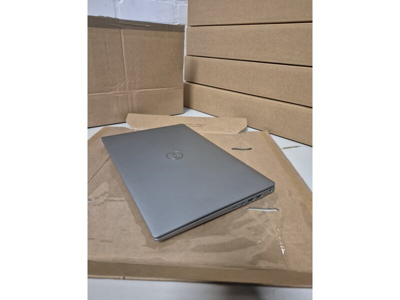 Dell Dell Latitude 3320	Latitude3320 DELL (Core i5-1135G7/8GB/256GB NVME/CAM/13.3"FHD/W11Pro )