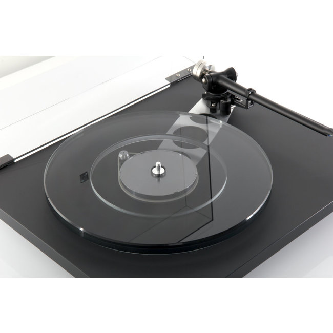 Rega Planar 6 Turntable & Neo PSU