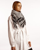 Izuskan large scarf woven in two colour jacquard