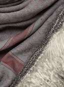 Bufanda original de Izuskan con tibet