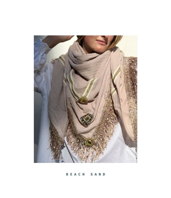 Izuskan scarf  model Large original Izuskan scarf  model Large original