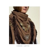 Izuskan scarf  model AMOUR