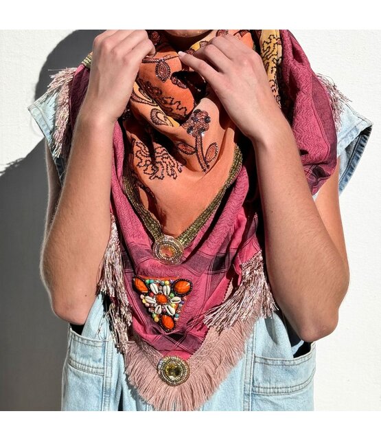 Scarf  limited edition model  Madame de Rosa