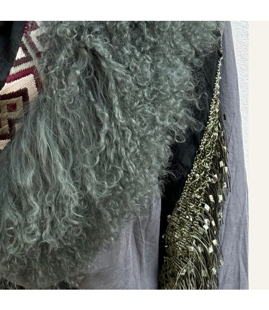 Izuskan  original  scarf  with Tibet