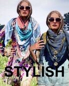 Izuskan scarf  model  Madame de Rosa