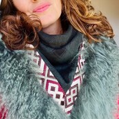 Izuskan  original  scarf  with Tibet