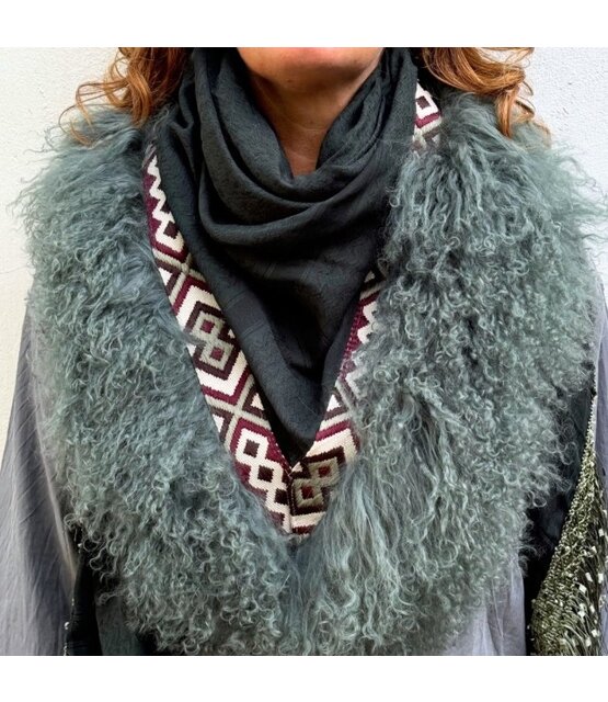 Izuskan  original  scarf  with Tibet