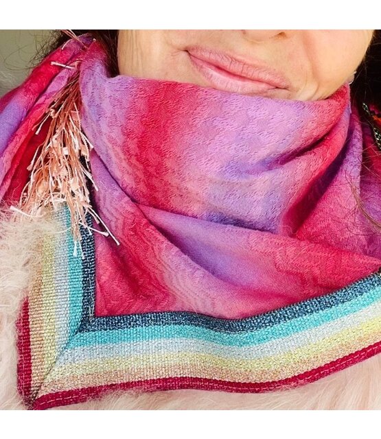 Bufanda original  Large de Izuskan con tibet.