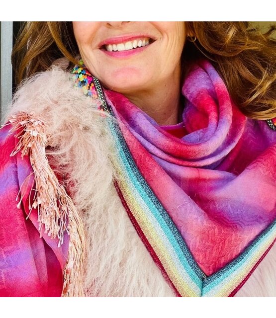 Izuskan  original Large   scarf  with tibet