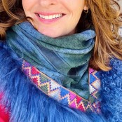 Izuskan  original  scarf  with tibet