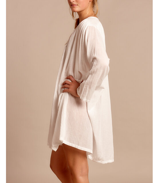 Kurzes Kleid Suzi white Kurzes Kleid Suzi white