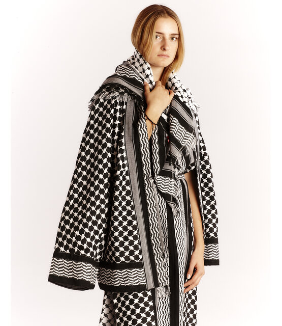 Kimono jacket black white