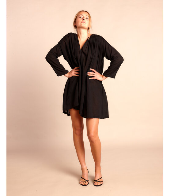 Vestido Corto Suzi Negro Vestido Corto Suzi Negro