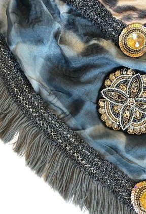 Limited scarf Leopard