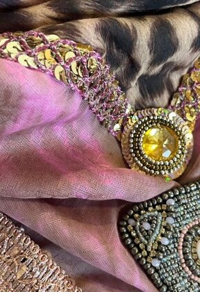 Limited scarf Leopard