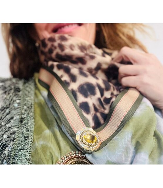 Scarf  limited edition model Leopard