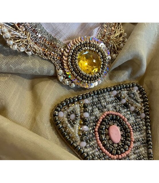 Izuskan sjaal model Madame de Rosa