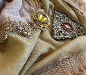 Pañuelo Izuskan modelo Madame de Rosa