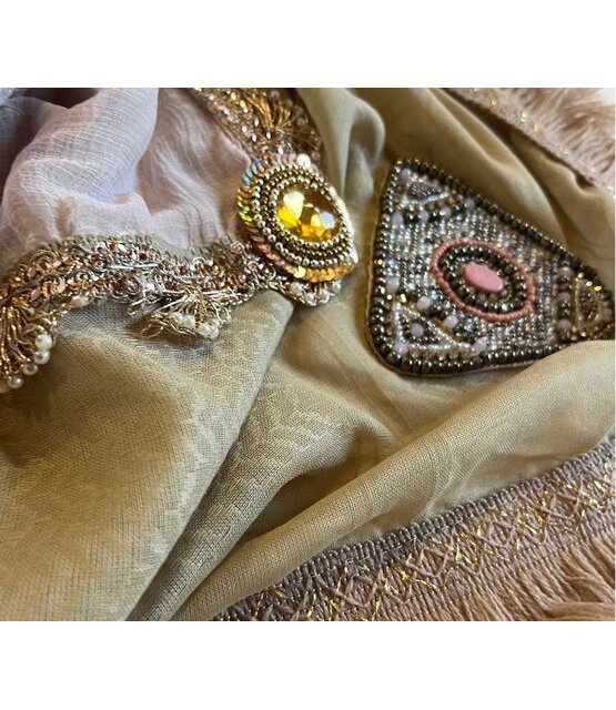 Pañuelo Izuskan modelo Madame de Rosa