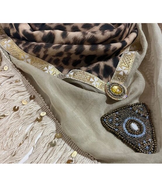 Scarf  limited edition model Leopard