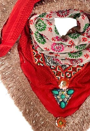 Limited scarf Madame de Rosa