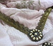 Pañuelo Izuskan modelo Madam de  Rosa