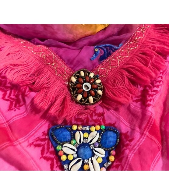 Schal Limitierter Izuskan Model Madam de Rosa