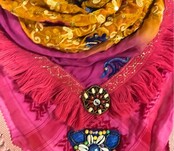 Scarf  Limited Izuskan model  Madam de Rosa