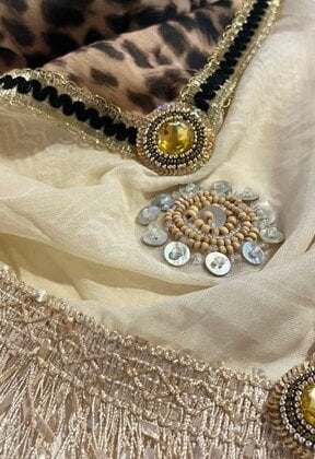 Limited scarf Leopard