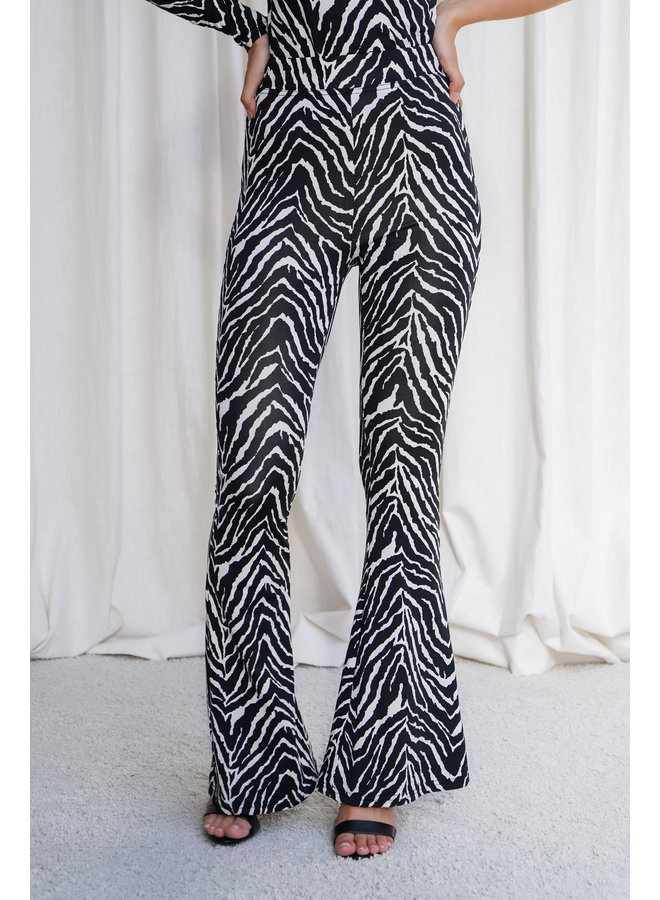 Zebra flared broek zwart/wit - Chrissy