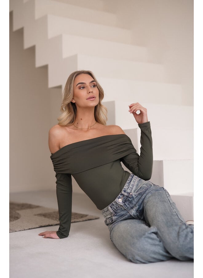 Body off shoulder donker groen van travelstof