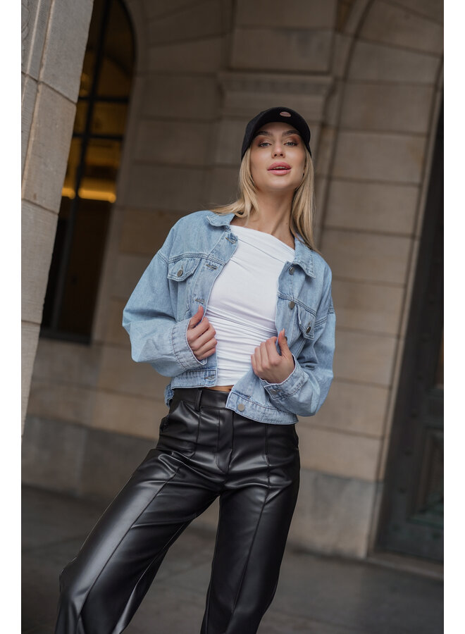 Flared broek leatherlook zwart