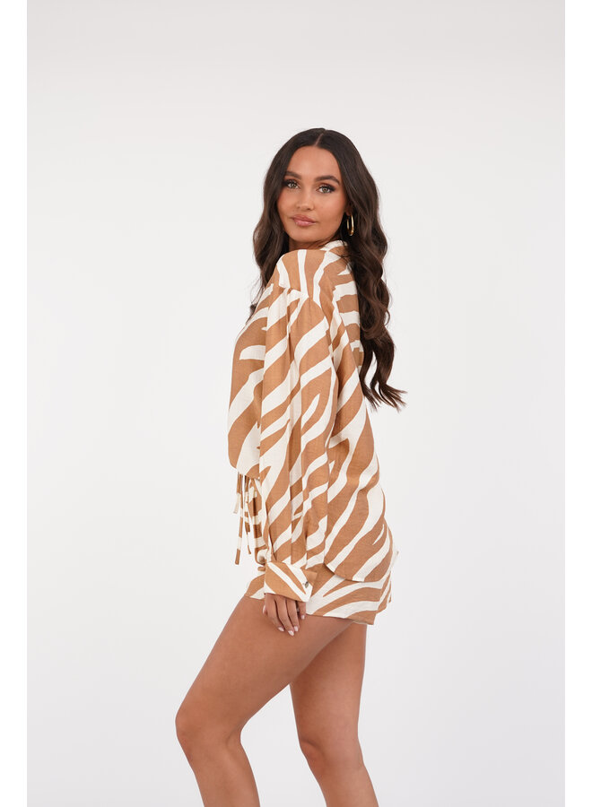 Korte broek met zebraprint camel