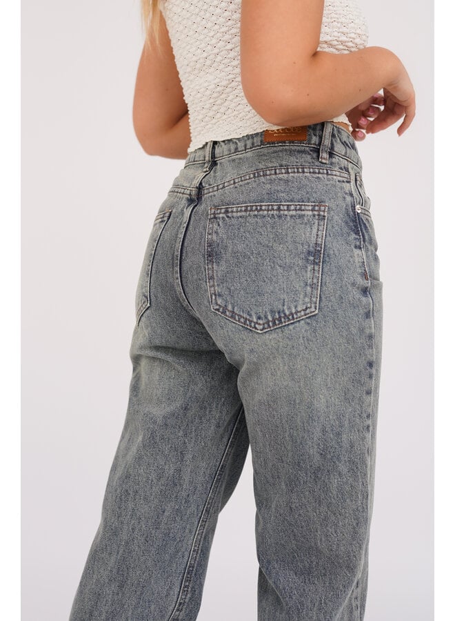 Straight leg broek met acid wash blauw en asymmetrische tailleband