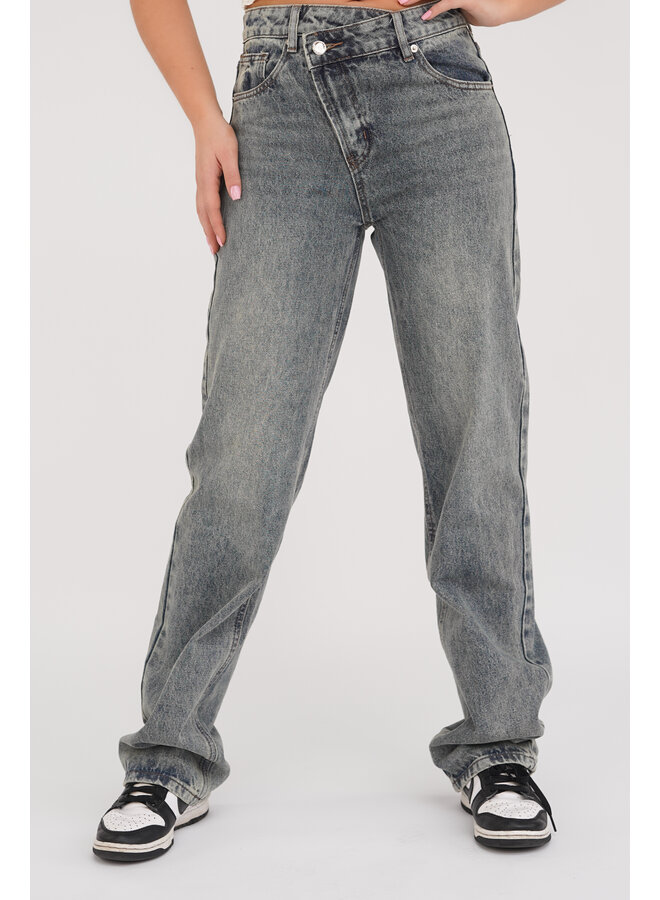 Straight leg broek met acid wash blauw en asymmetrische tailleband