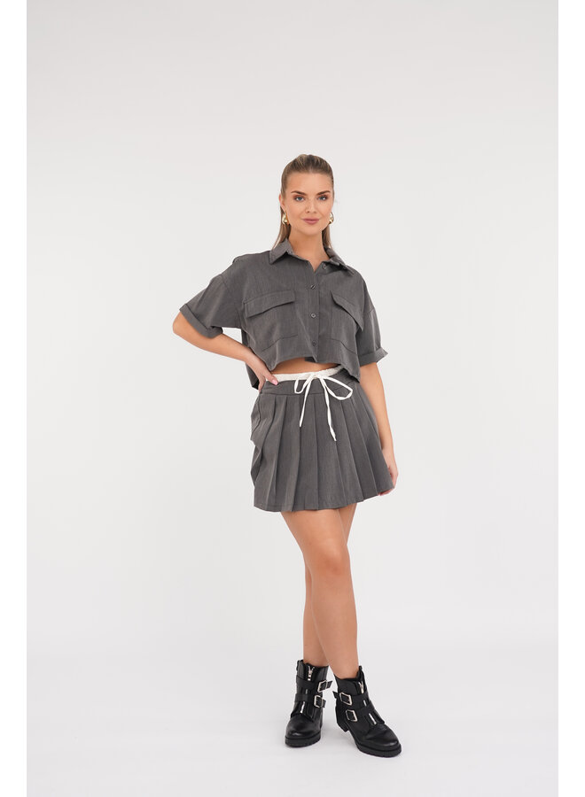 Co ord set grijs skater skirt en crop blouse