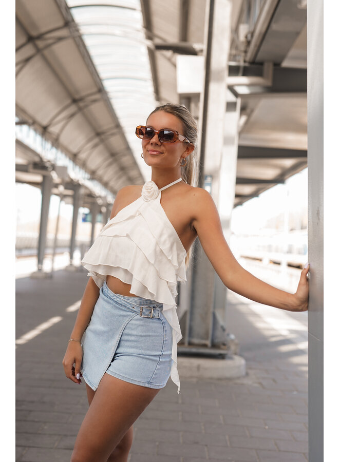 Crop top ruffles met halternek en roos creme