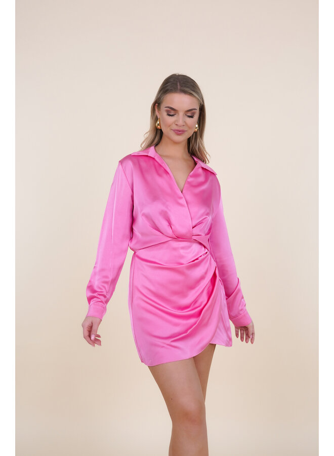 Satin jurk met lange mouwen roze