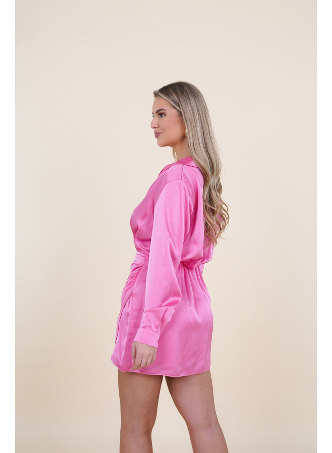 Satin jurk met lange mouwen roze