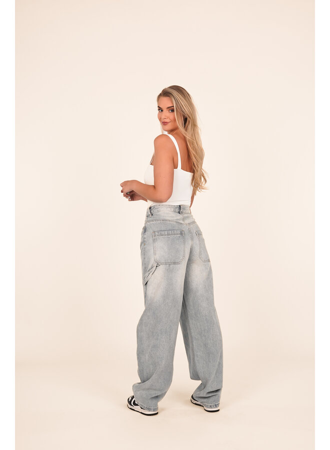 Baggy jeans met twist details licht blauw